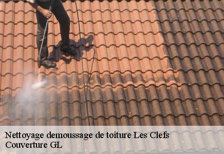 Nettoyage demoussage de toiture les-clefs-74230 Couvreur FC Toiture